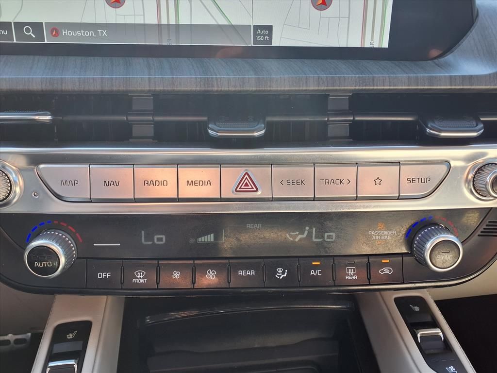 Used 2023 Glacial White Pearl Kia SX image 21