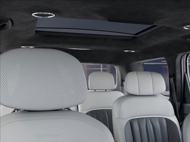 New 2026 Glacier White Pearl/Ebony Black Roof Kia GT-Line image 27