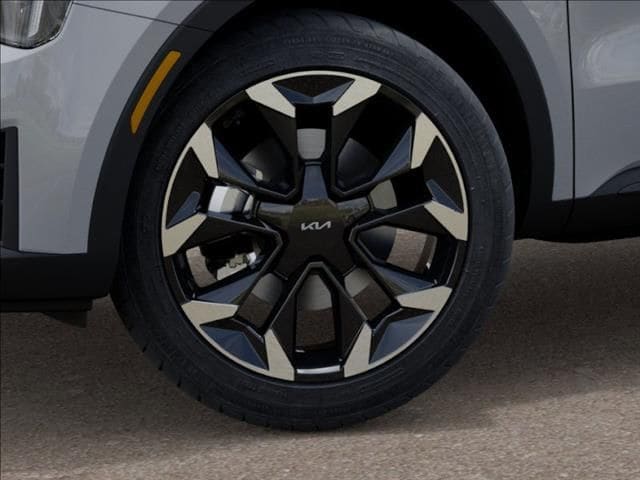 New 2026 Wolf Gray Kia EX image 9