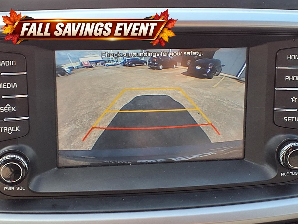 Used 2020 Everlasting Silver Kia L image 29