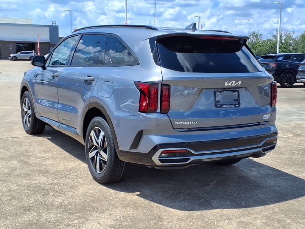 2023 Kia Sorento S photo 2