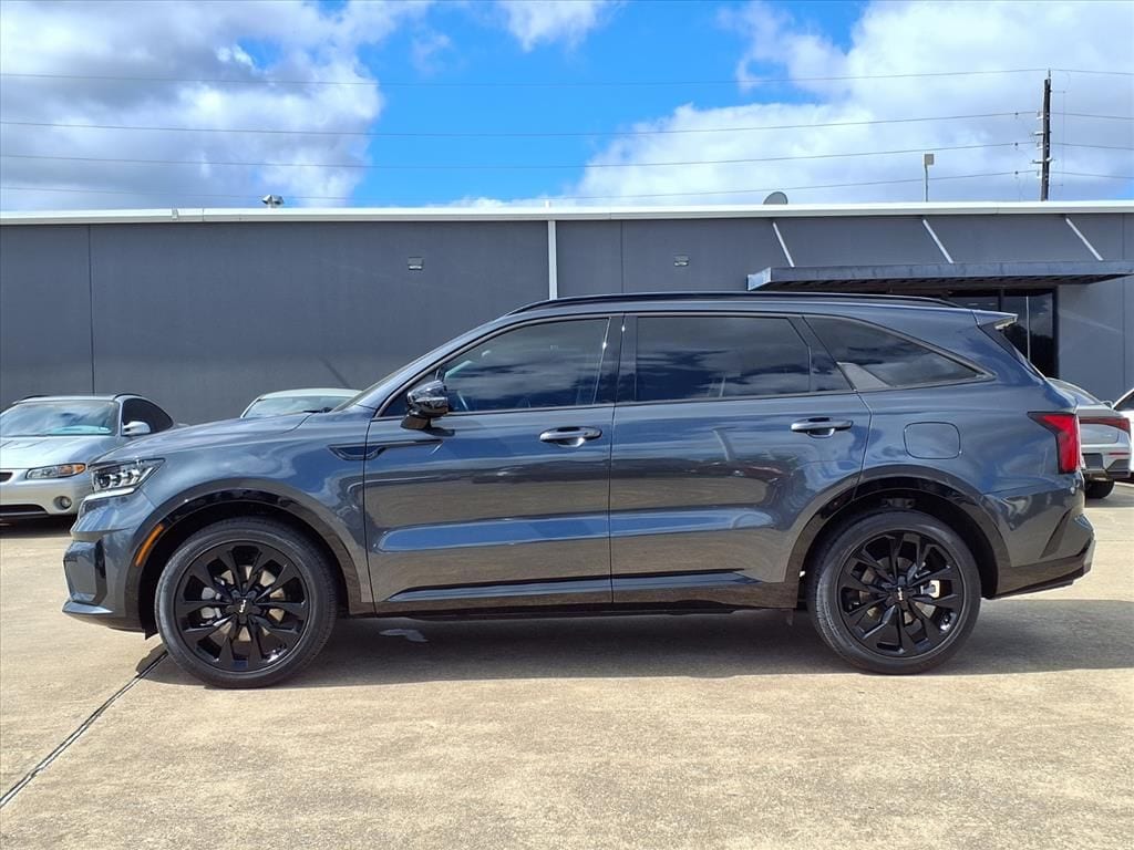 Certified Used 2023 Gravity Gray Kia SX image 5