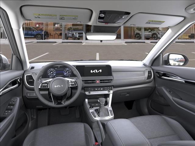 New 2026 Snow White Pearl Kia EX image 14