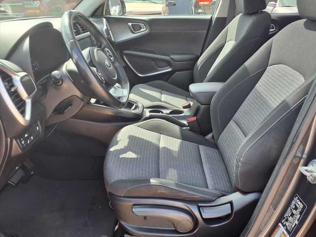 Used 2021 Gravity Gray Kia GT-Line image 6