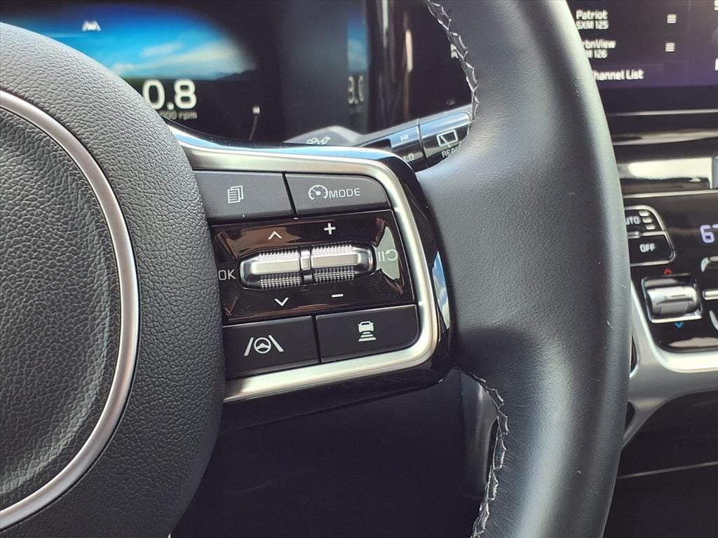 Certified Used 2023 Gravity Gray Kia SX image 18