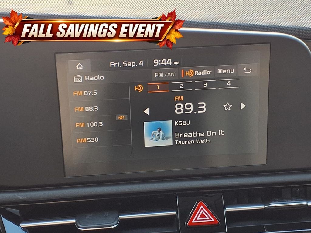 Certified Used 2024 Snow White Pearl Kia LX image 28