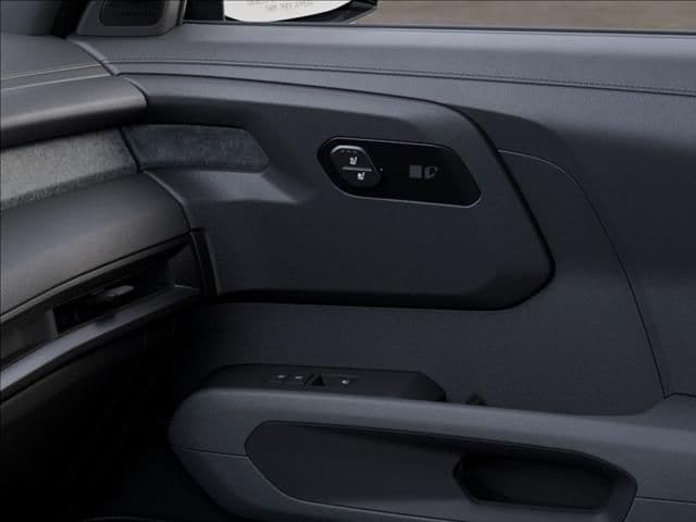 New 2027 Glacial White Pearl Kia X-Line SX image 25