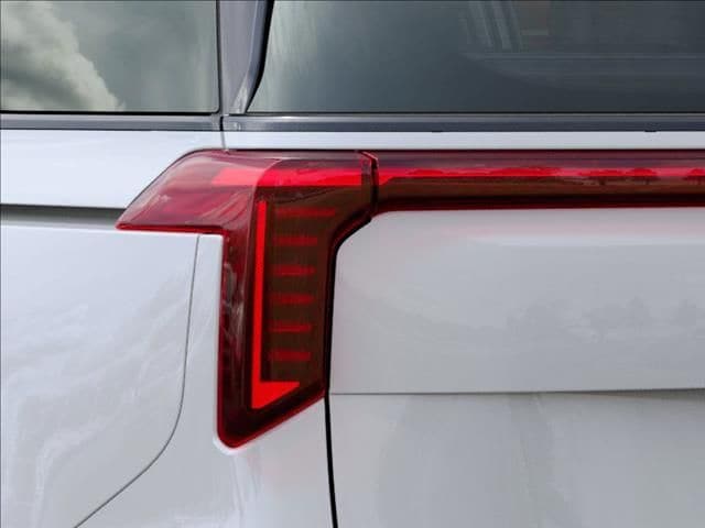 New 2026 Snow White Pearl Kia SX Prestige image 11