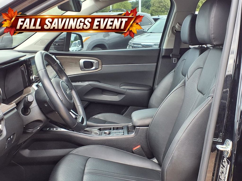 Certified Used 2022 Ebony Black Kia S image 11