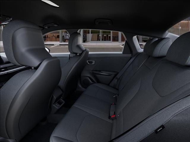 New 2026 Snow White Pearl Kia LXS image 18
