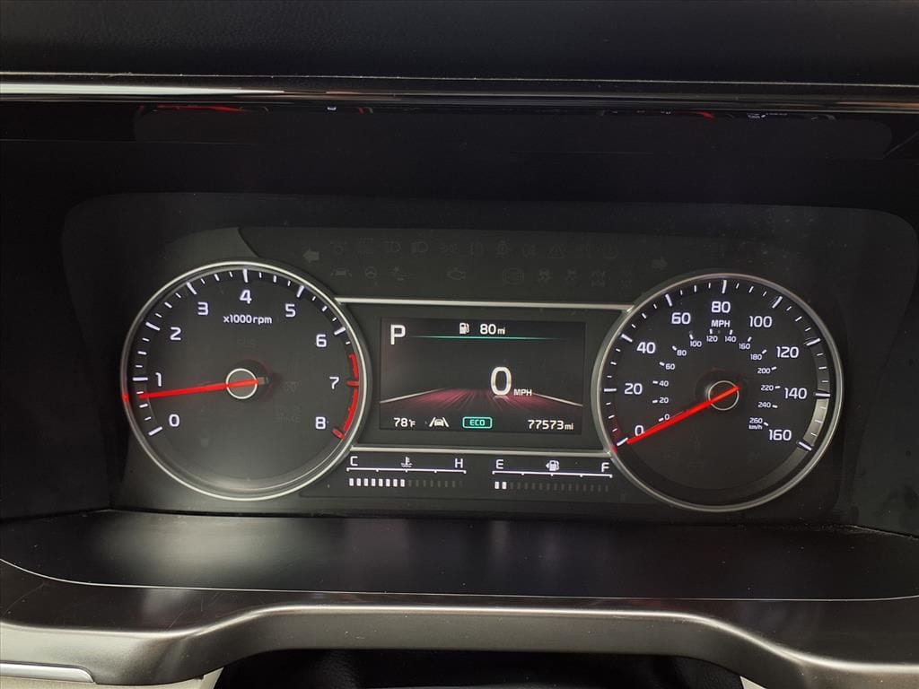 Used 2022 Sparkling Silver Kia S image 16