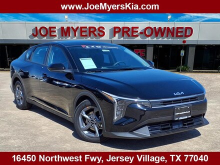 2025 Kia K4 LXS Sedan 2025 Kia K4 LXS Sedan