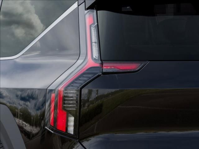 New 2026 Ebony Black Kia Light Short Range image 11