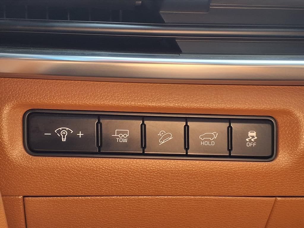 Certified Used 2024 Glacial White Pearl Kia SX X-Pro image 24