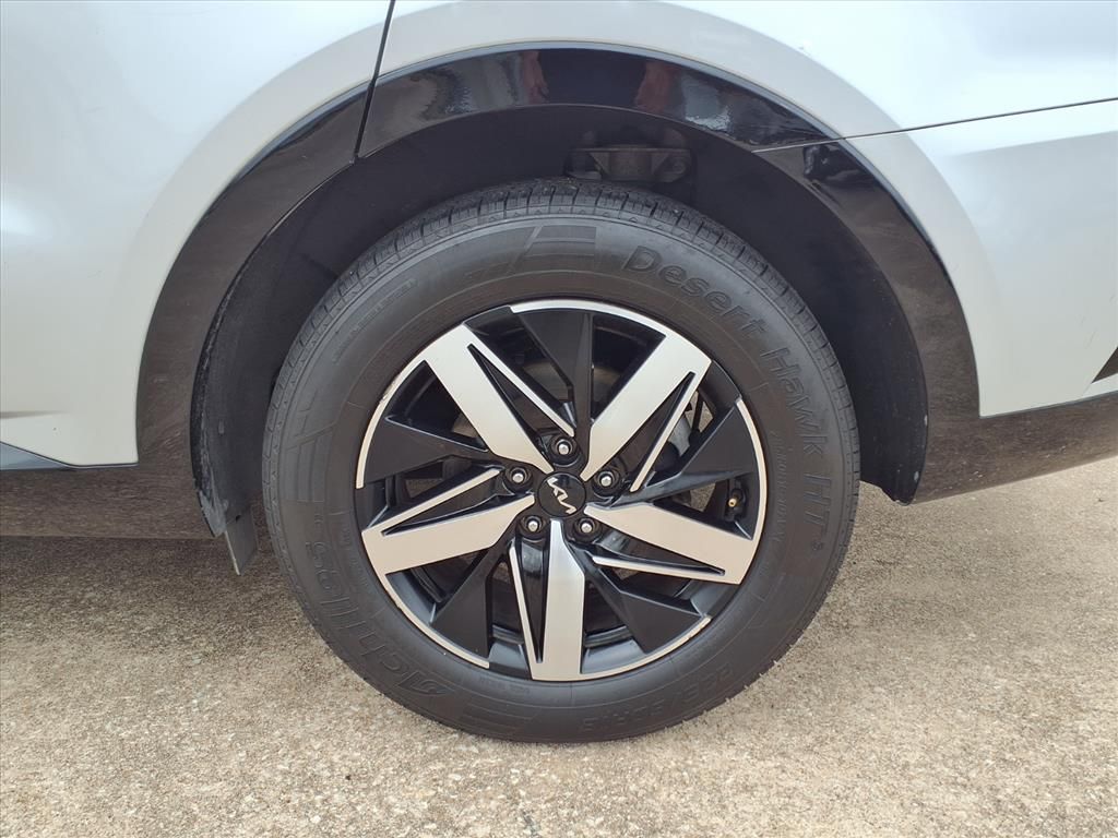 Used 2022 Sparkling Silver Kia S image 8