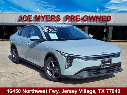 2025 Kia K4 LXS Sedan