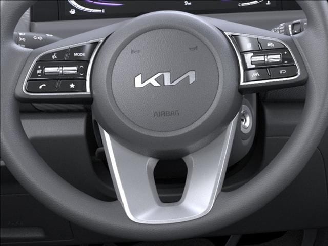 New 2026 Fusion Black Kia LX image 22