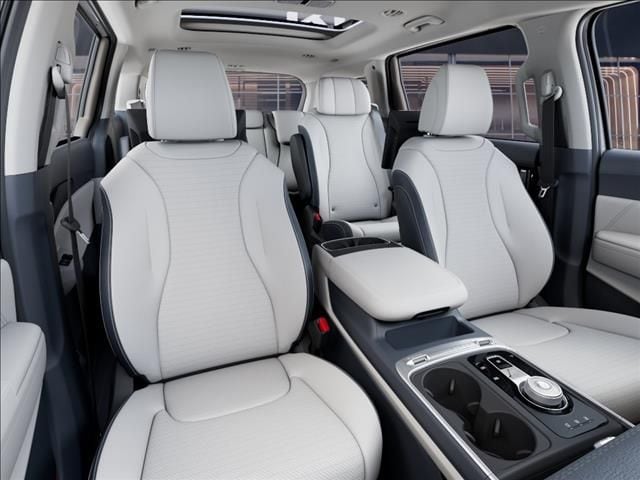 New 2026 Snow White Pearl Kia SX Prestige image 15
