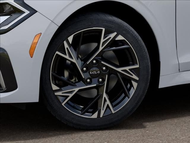 New 2026 Snow White Pearl Kia GT-Line image 9
