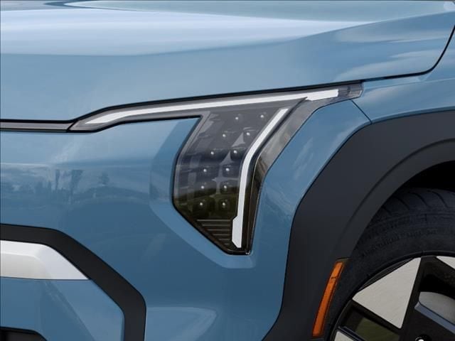 New 2027 EBB/Blue Kia Wind image 10