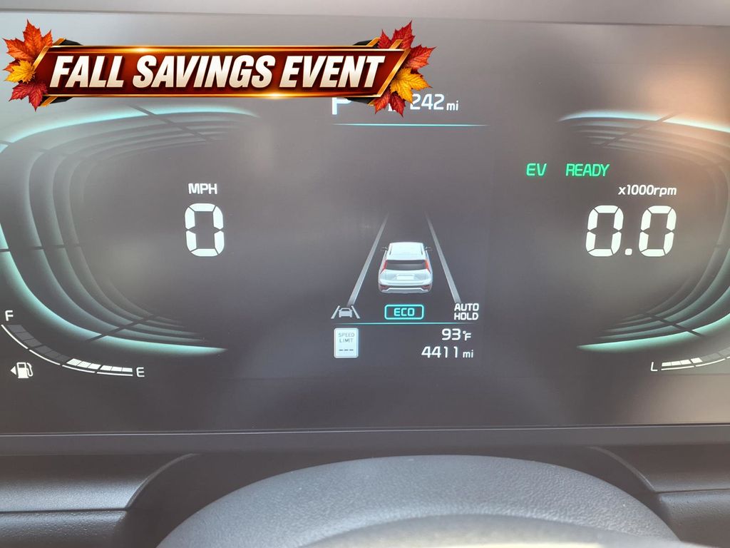 Certified Used 2024 Snow White Pearl Kia LX image 30