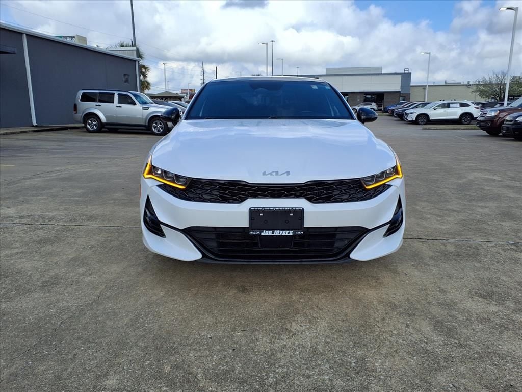 Certified Used 2022 Glacial White Pearl Kia GT-Line image 7