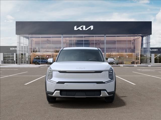 New 2026 Glacial White Pearl Kia Light Long Range image 2