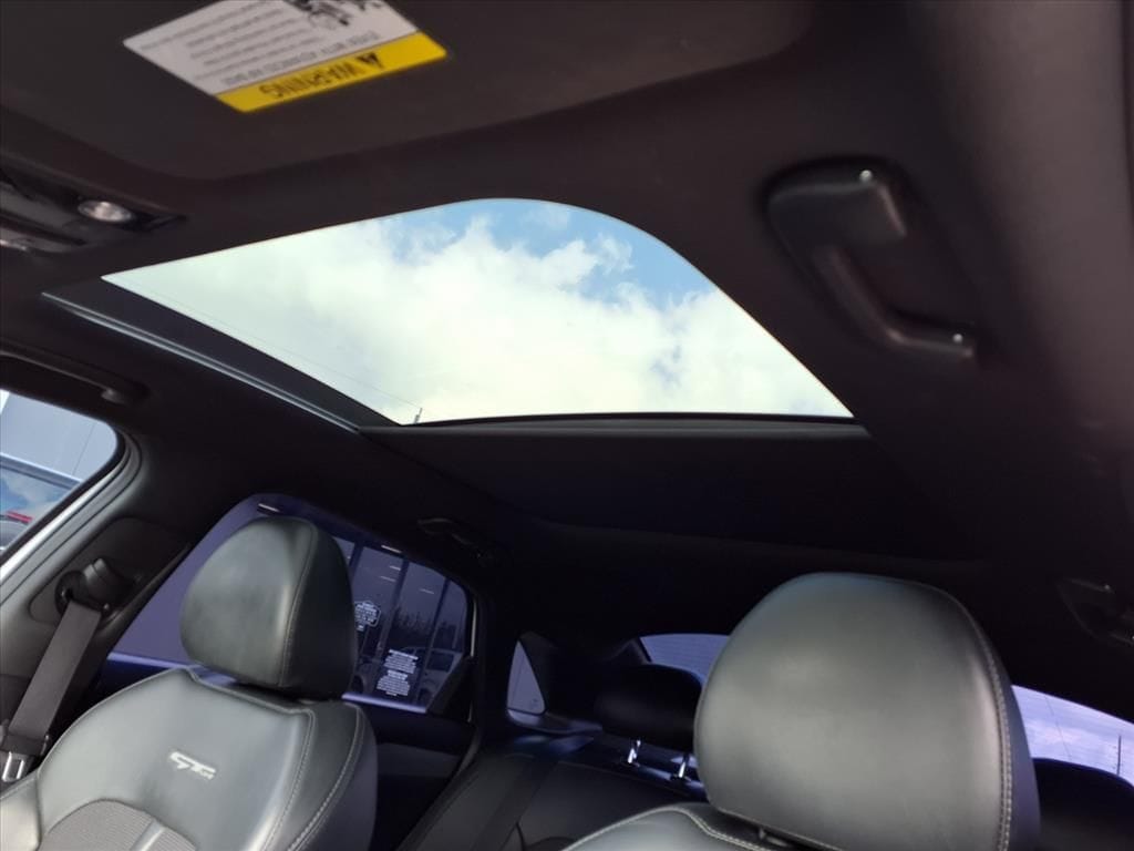 Certified Used 2022 Glacial White Pearl Kia GT-Line image 10