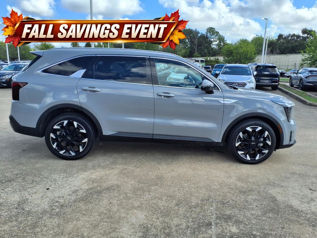 Used 2025 Wolf Gray Kia SX image 6