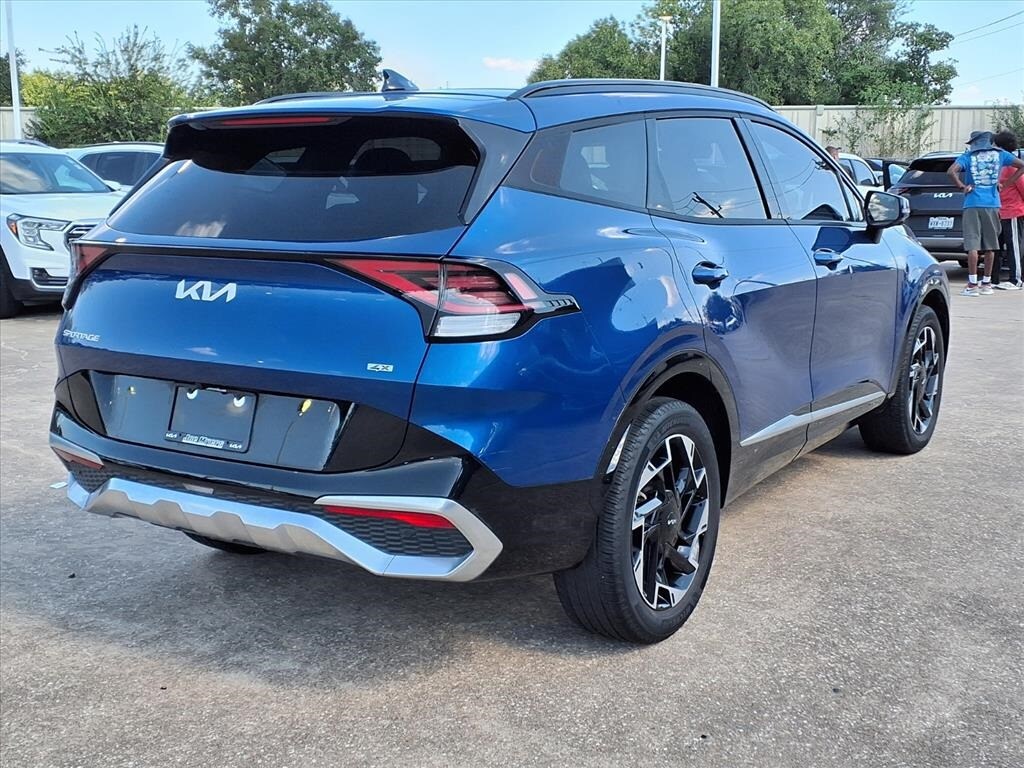 2023 Kia Sportage photo 3