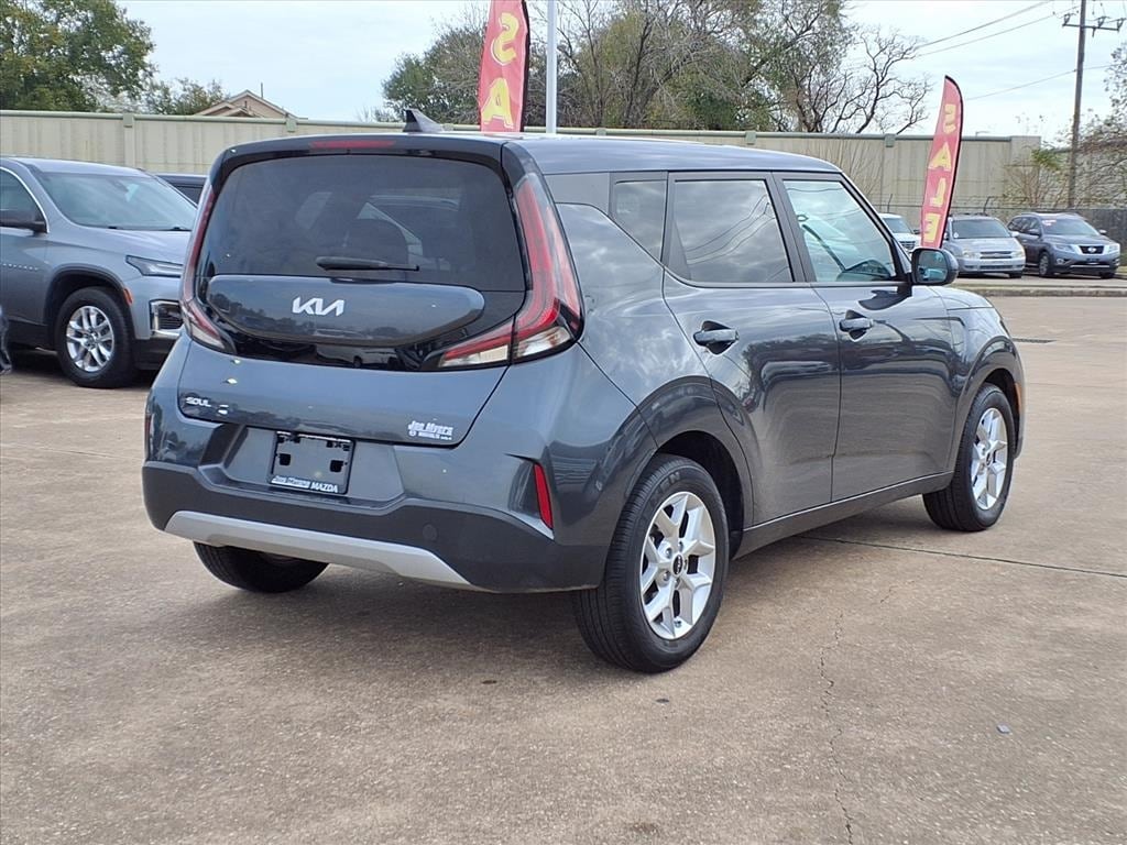Used 2023 Kia Soul LX Hatchback