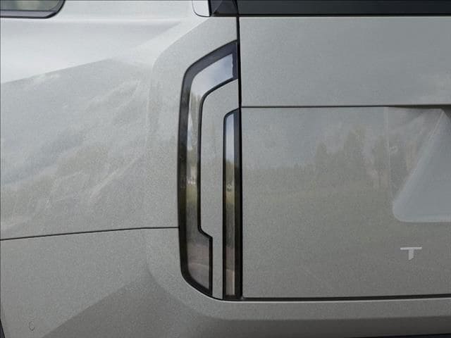 New 2027 Ivory Silver Kia S image 11