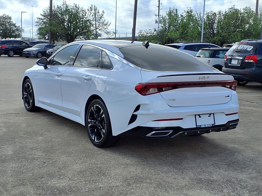 Certified Used 2022 Glacial White Pearl Kia GT-Line image 2