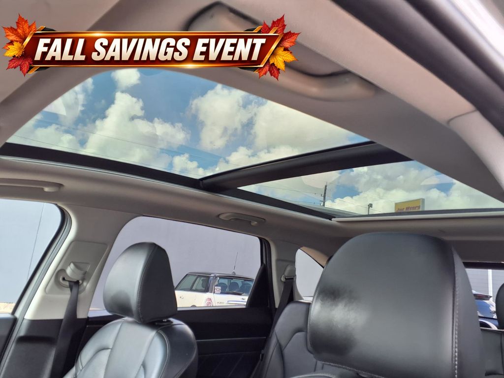 Used 2025 Wolf Gray Kia SX image 10
