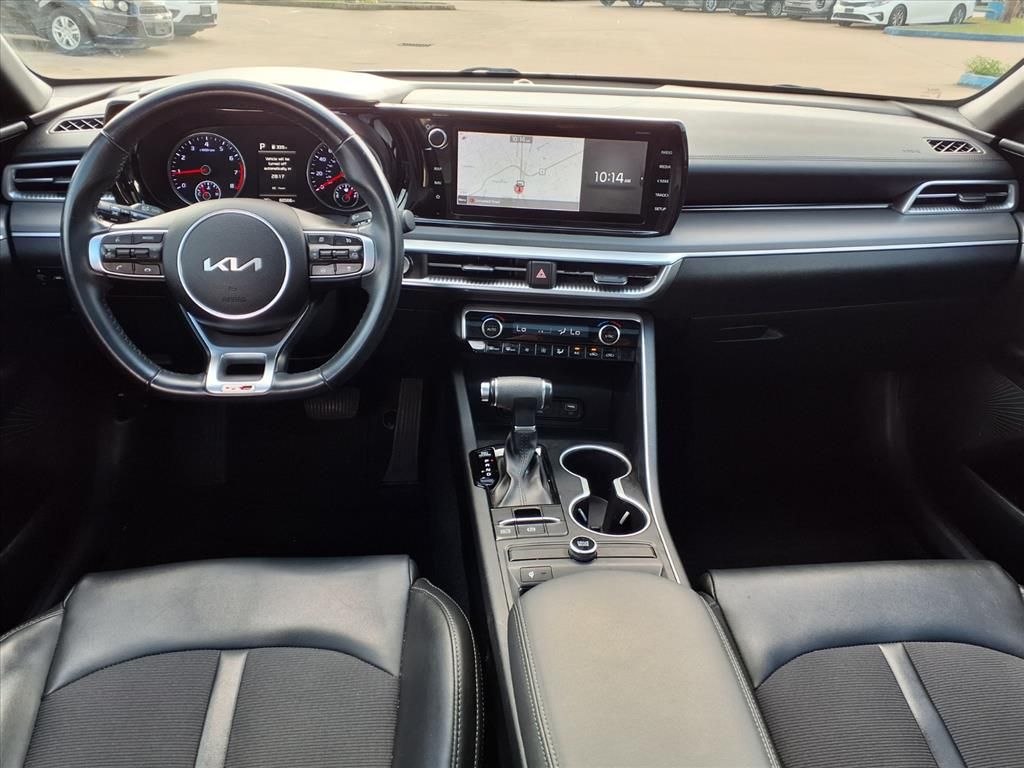 Certified Used 2022 Glacial White Pearl Kia GT-Line image 9