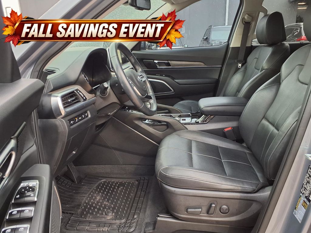 Used 2021 Everlasting Silver Kia EX image 11