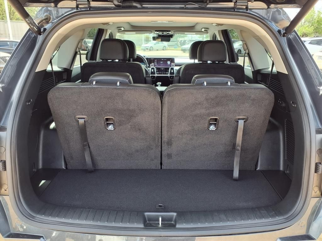 Certified Used 2023 Gravity Gray Kia SX image 13