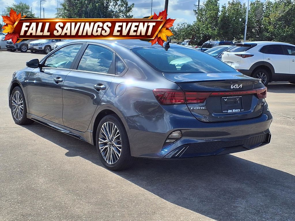 Used 2024 Gravity Gray Kia GT-Line image 2