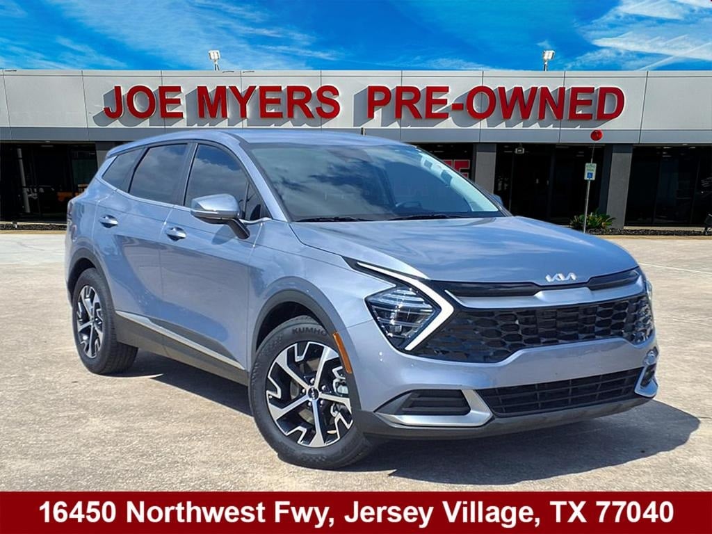 2025 Kia Sportage EX's photo