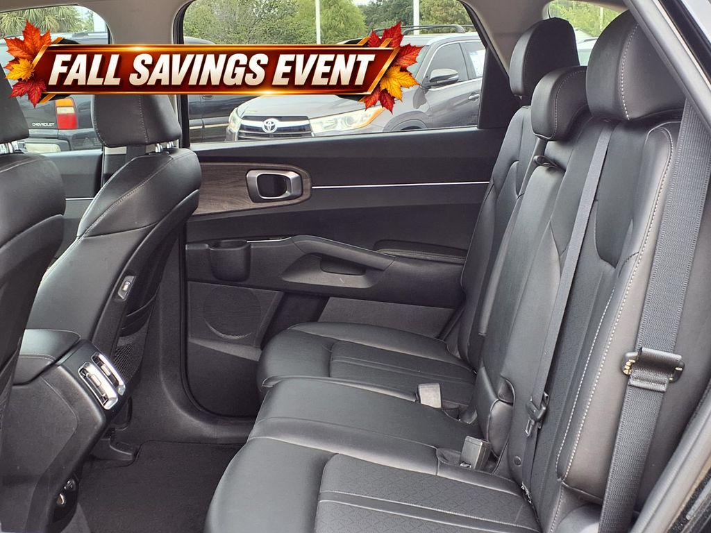 Certified Used 2022 Ebony Black Kia S image 12