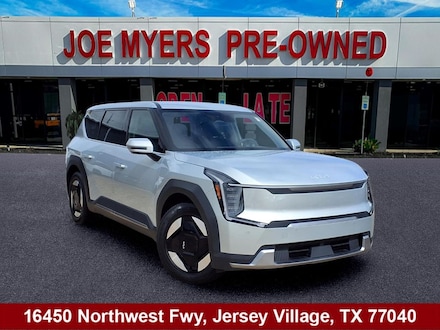 2024 Kia EV9 Light SUV