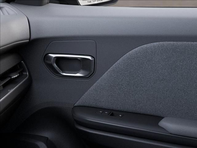 New 2026 Snow White Pearl Kia LXS image 25