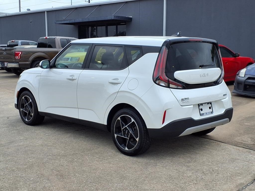 Used 2023 Kia Soul EX with VIN KNDJ33AU4P7864808 for sale in Houston, TX
