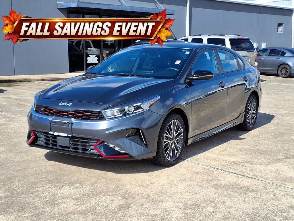 Used 2024 Gravity Gray Kia GT-Line image 3
