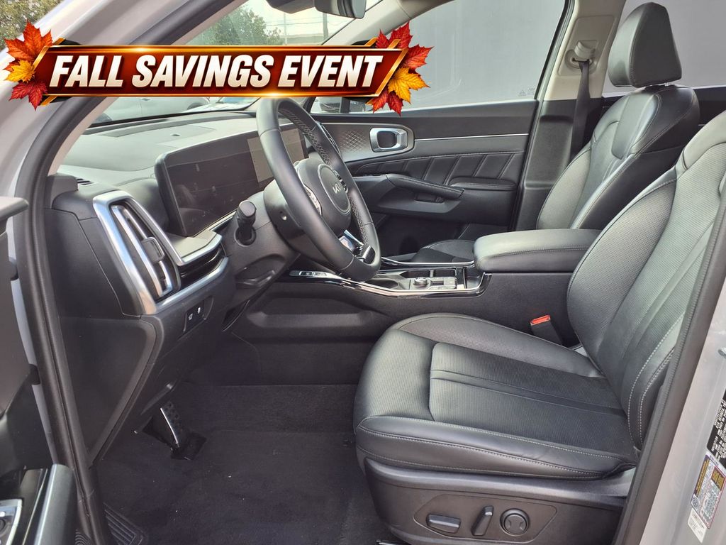 Used 2025 Wolf Gray Kia SX image 11
