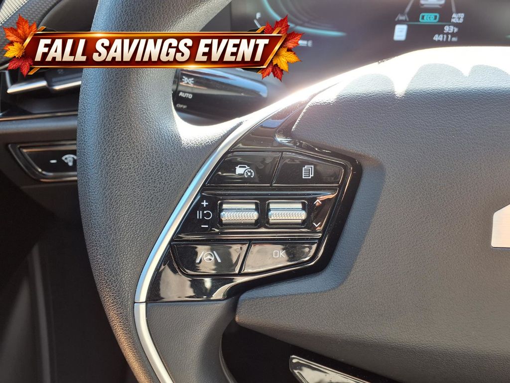Certified Used 2024 Snow White Pearl Kia LX image 16