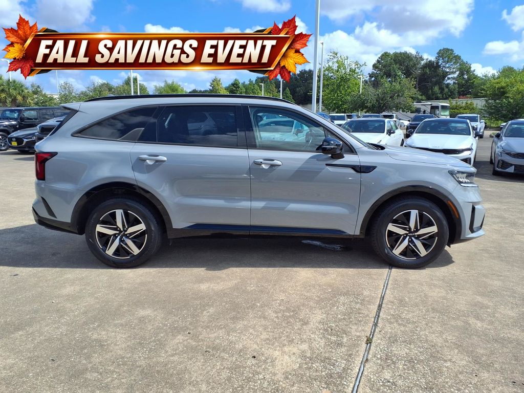 Certified Used 2022 Wolf Gray Kia EX image 6