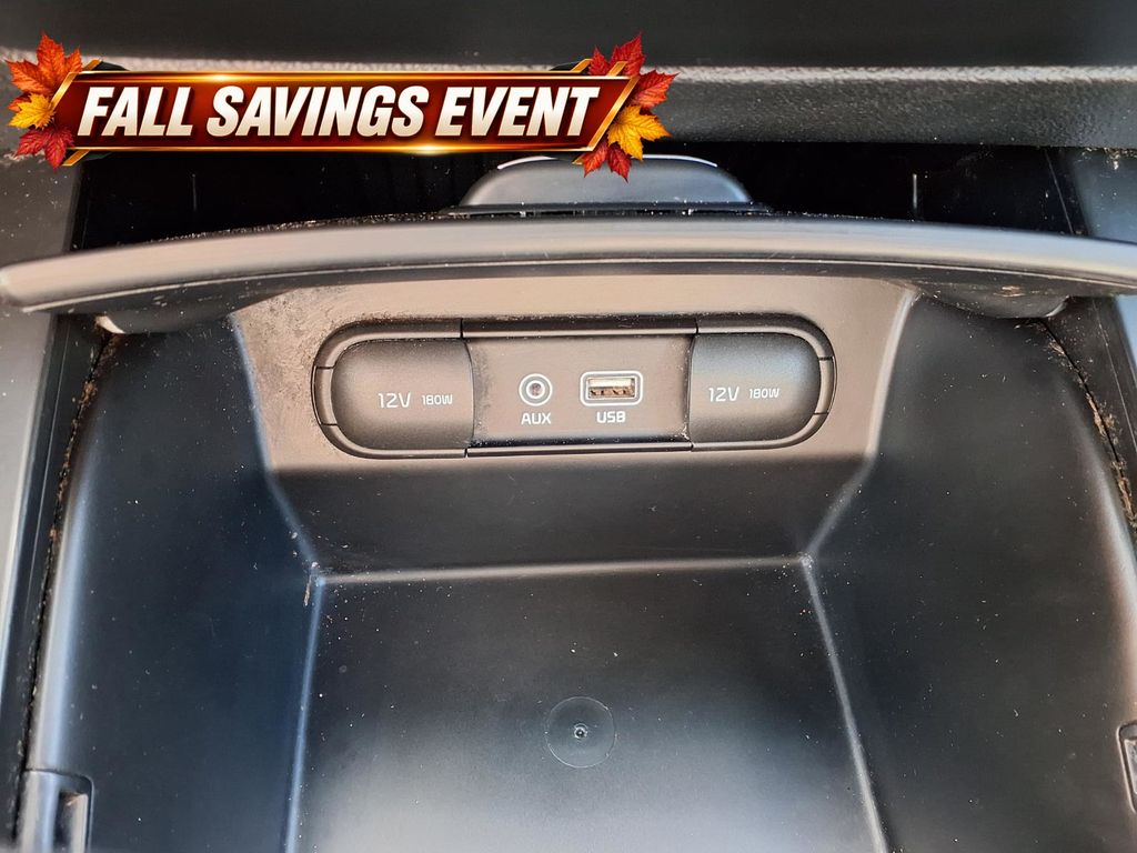Used 2020 Everlasting Silver Kia L image 19
