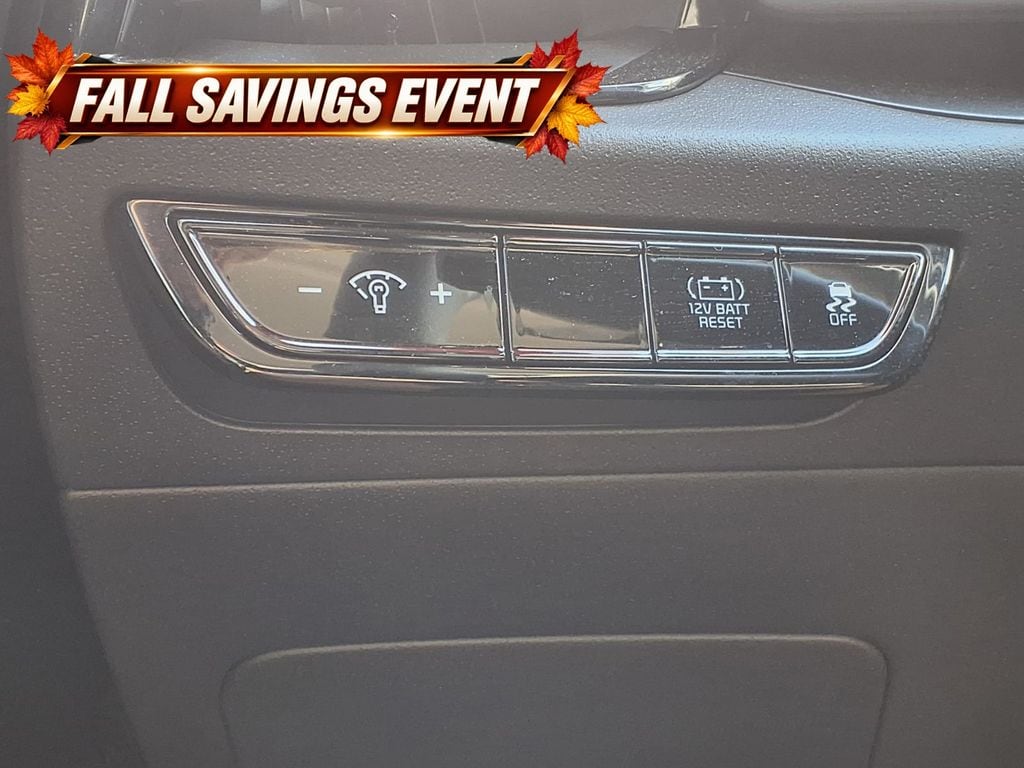 Certified Used 2024 Snow White Pearl Kia LX image 21