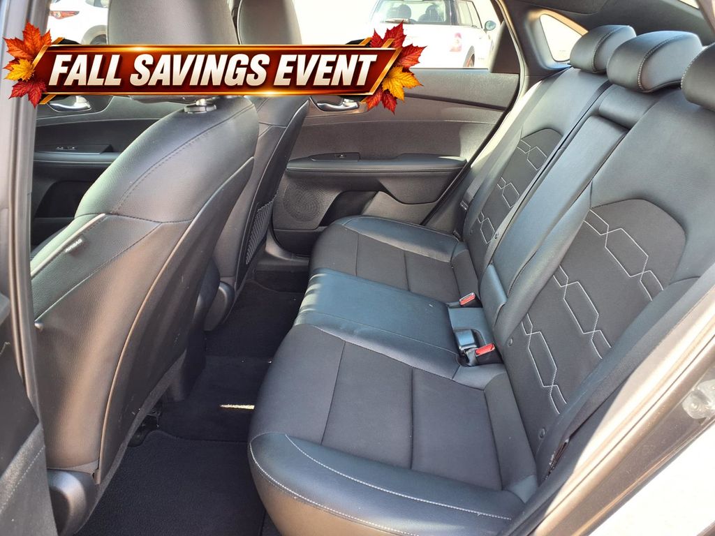 Used 2024 Gravity Gray Kia GT-Line image 11